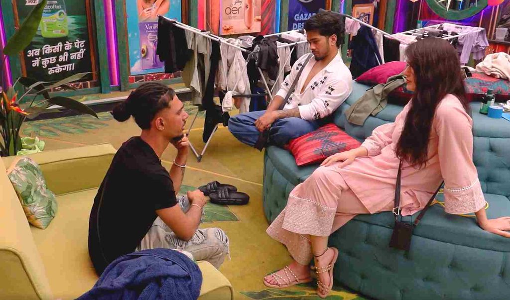 Bigg Boss 20 17th September - Young DSA Breaks down
